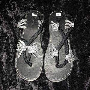 Plaka Flat Summer Sandals for Women Seashell